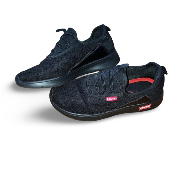 EUC Levi's Sunset Fly Women's Black Slip On Tennis Shoes - Picture 11 of 11